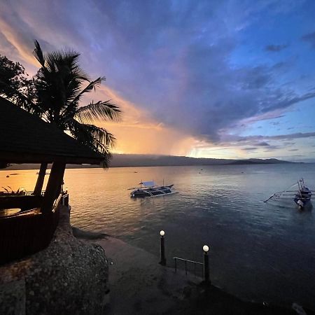 Magic Island Dive Resort Moalboal Exterior photo