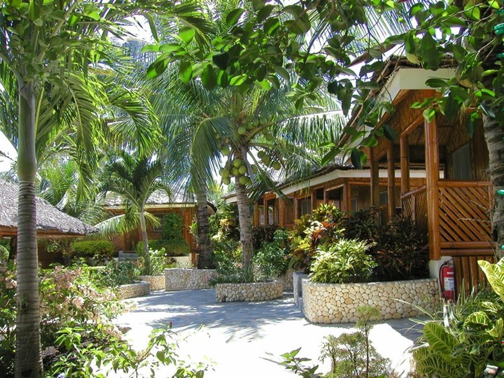 Magic Island Dive Resort Moalboal Exterior photo